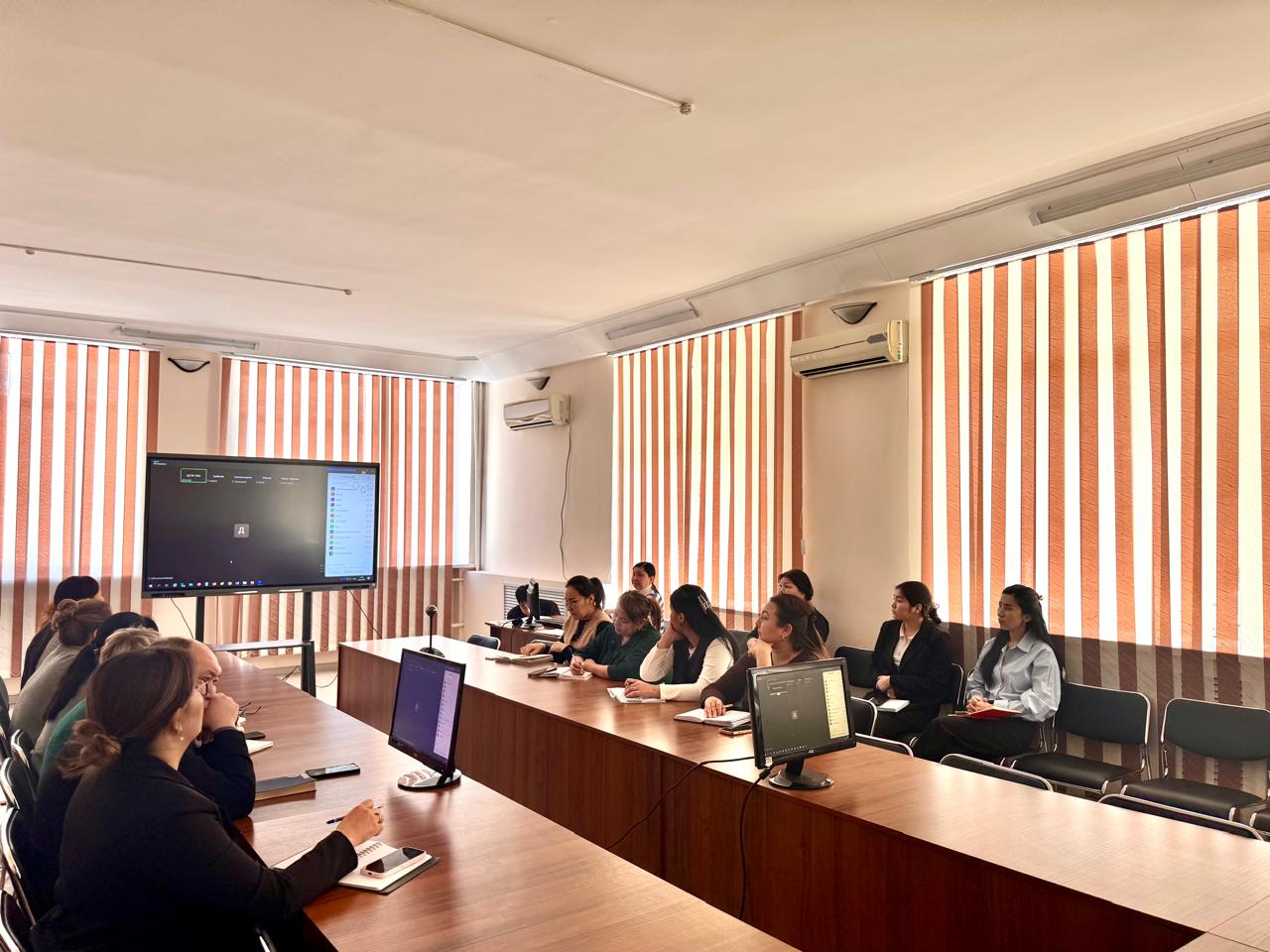 Аумақтық басқарма мамандары арасында мемлекеттік қызметтерді көрсету мәселелері бойынша семинар өткізілді