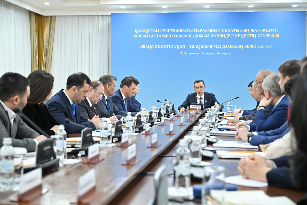 Сенат Төрағасы еліміздің мәслихат депутаттарымен бірге жаңа Конституцияның ережелерін талқылады