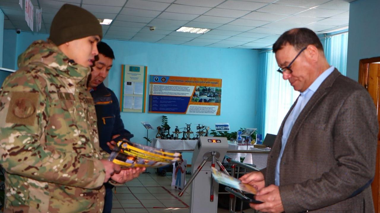 Сотрудниками ДЧС ЗКО проводятся осмотры избирательных участков