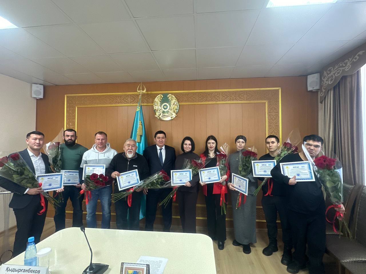 Шахтинск қаласының қоғамдық-саяси өміріне белсенді атсалысып жүрген азаматтарды алғыс айту күні қарсаңында құрметтеу