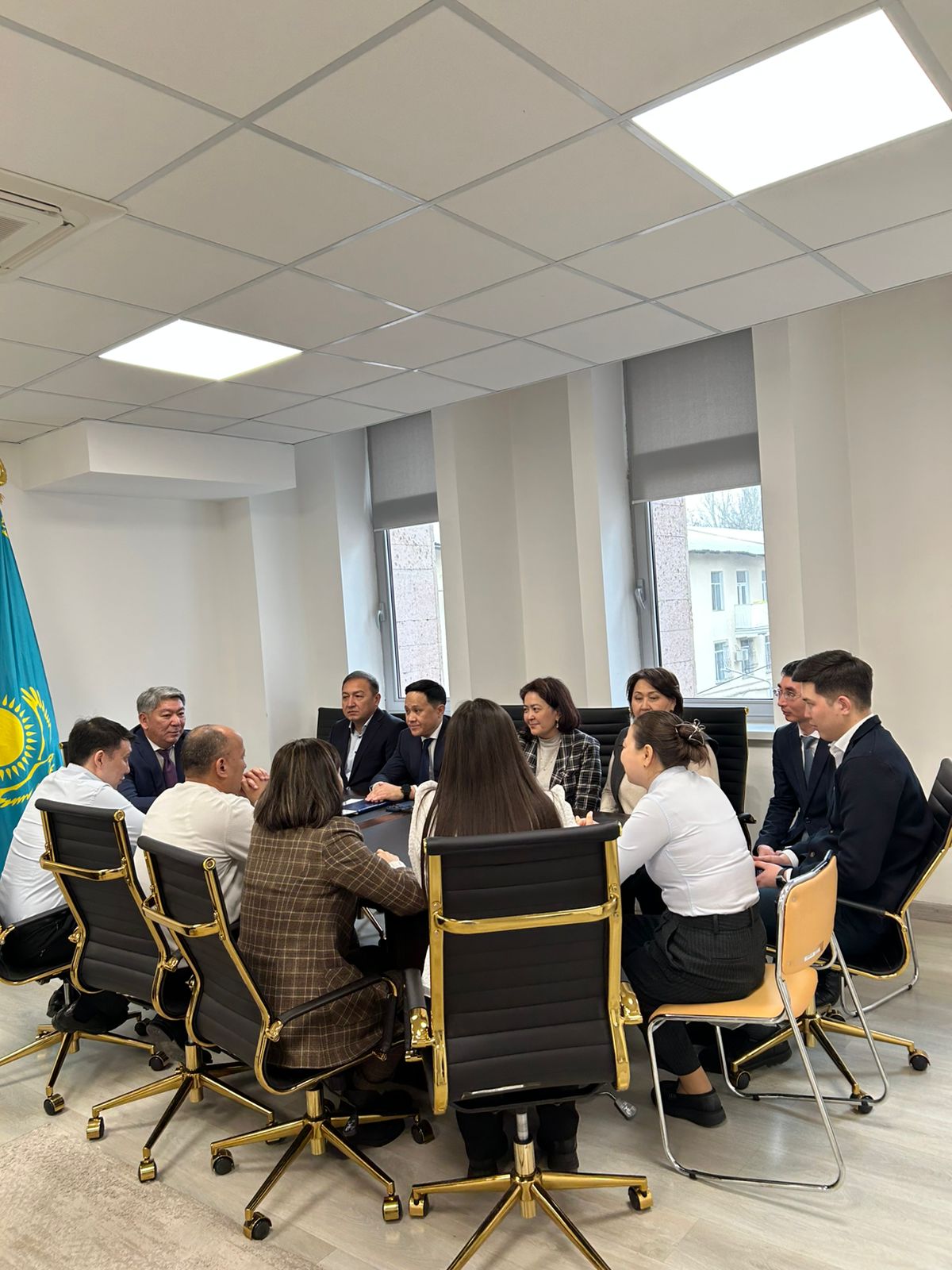 Мемлекет басшысы 2025 жылғы 16 шілдеде Қылмыстық кодекске жаңа 115-1-бап – «Сталкинг» ұғымы енген заңға қол қойды