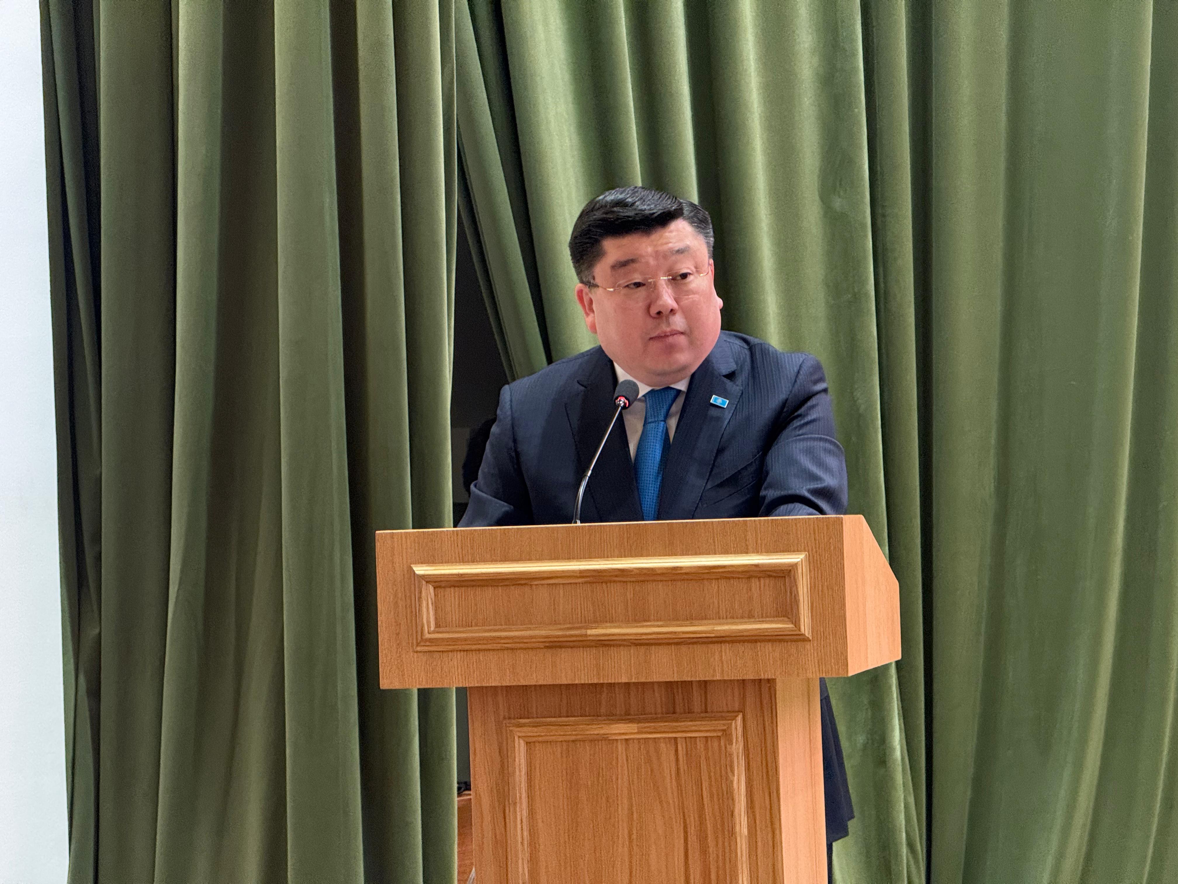 Алматыда қазақ әулеттерінің тарихы мен тағылымы талқыланды