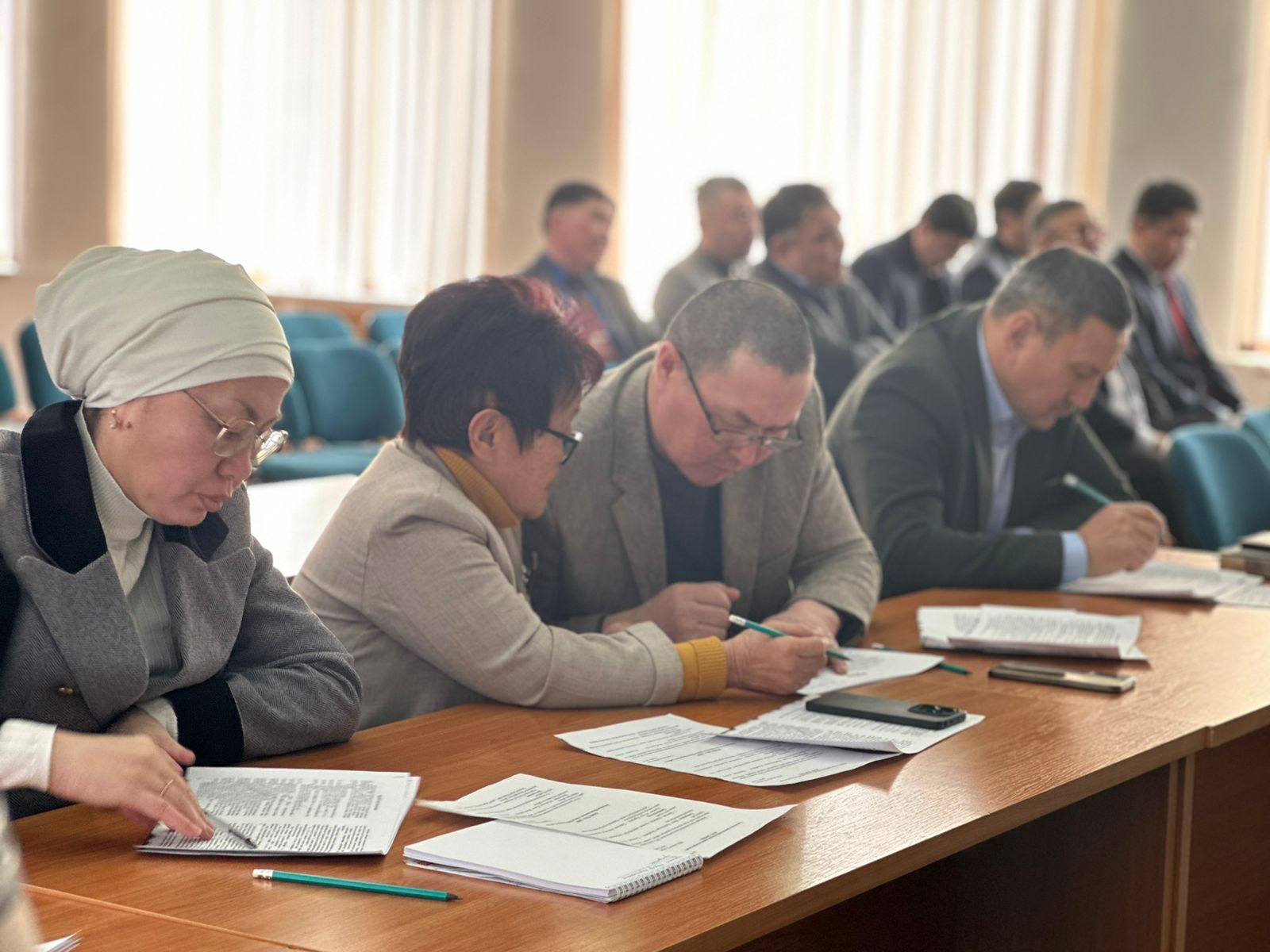 Павлодар ауданының Қоғамдық кеңесінің кезекті отырысында полиция бөлімінің 2025 жылғыжұмысқорытындыларыжәнеаумақтағықұқықтықтәртіптінығайтужөніндегішаралартуралыесебітыңдалды