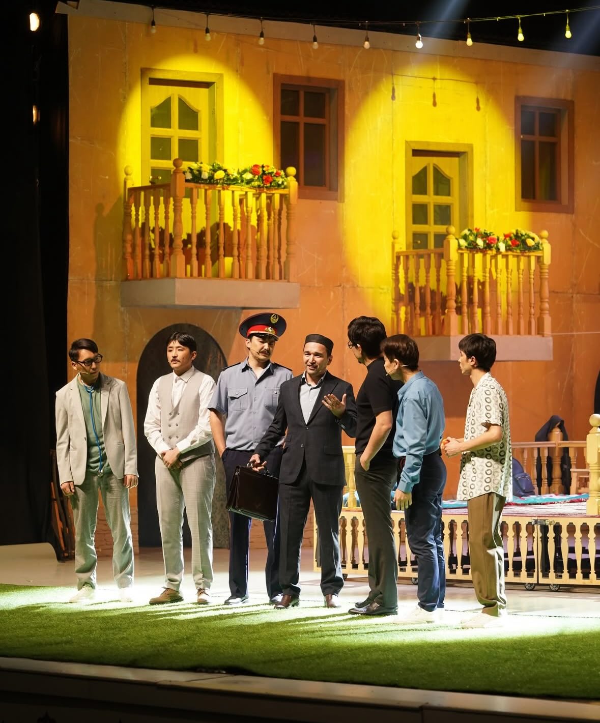 ТҮРКІСТАН МУЗЫКАЛЫҚ ДРАМА ТЕАТРЫНЫҢ ҚЫЗЫЛОРДАДАҒЫ ГАСТРОЛЬДІК САПАРЫ СӘТТІ БАСТАЛДЫ