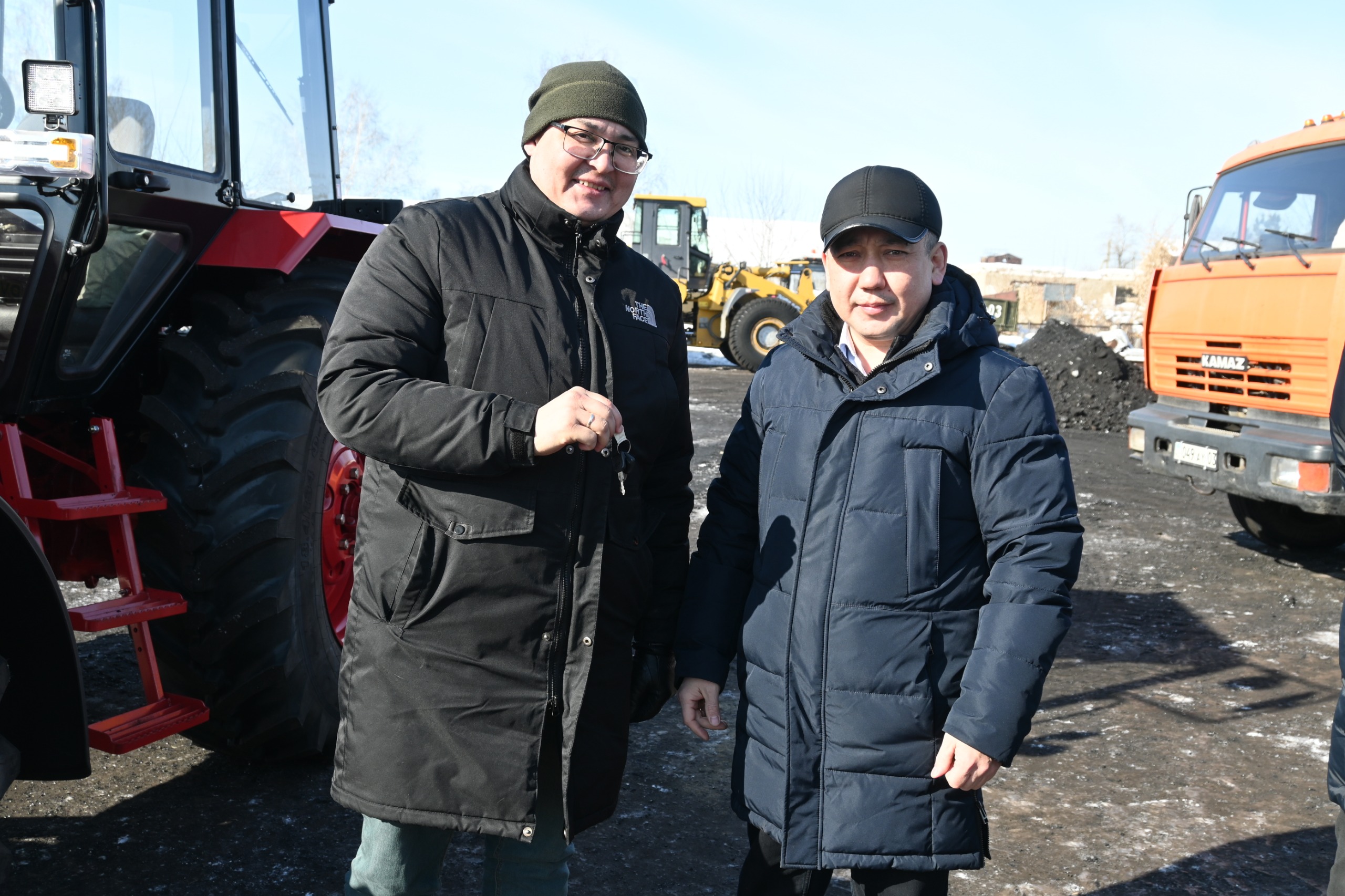 Аудан әкімі Серік Құдабай «Сандықтау-Су» жаңа техникасын бағалады