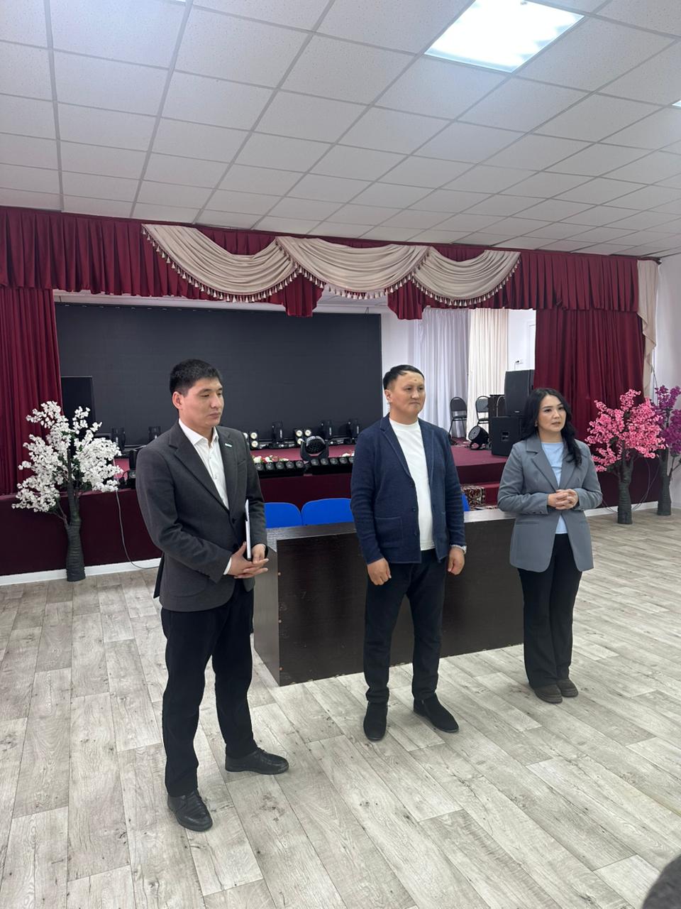 Группа по разъяснению нового проекта Конституции Республики Казахстан провела разъяснительную работу для жителей села