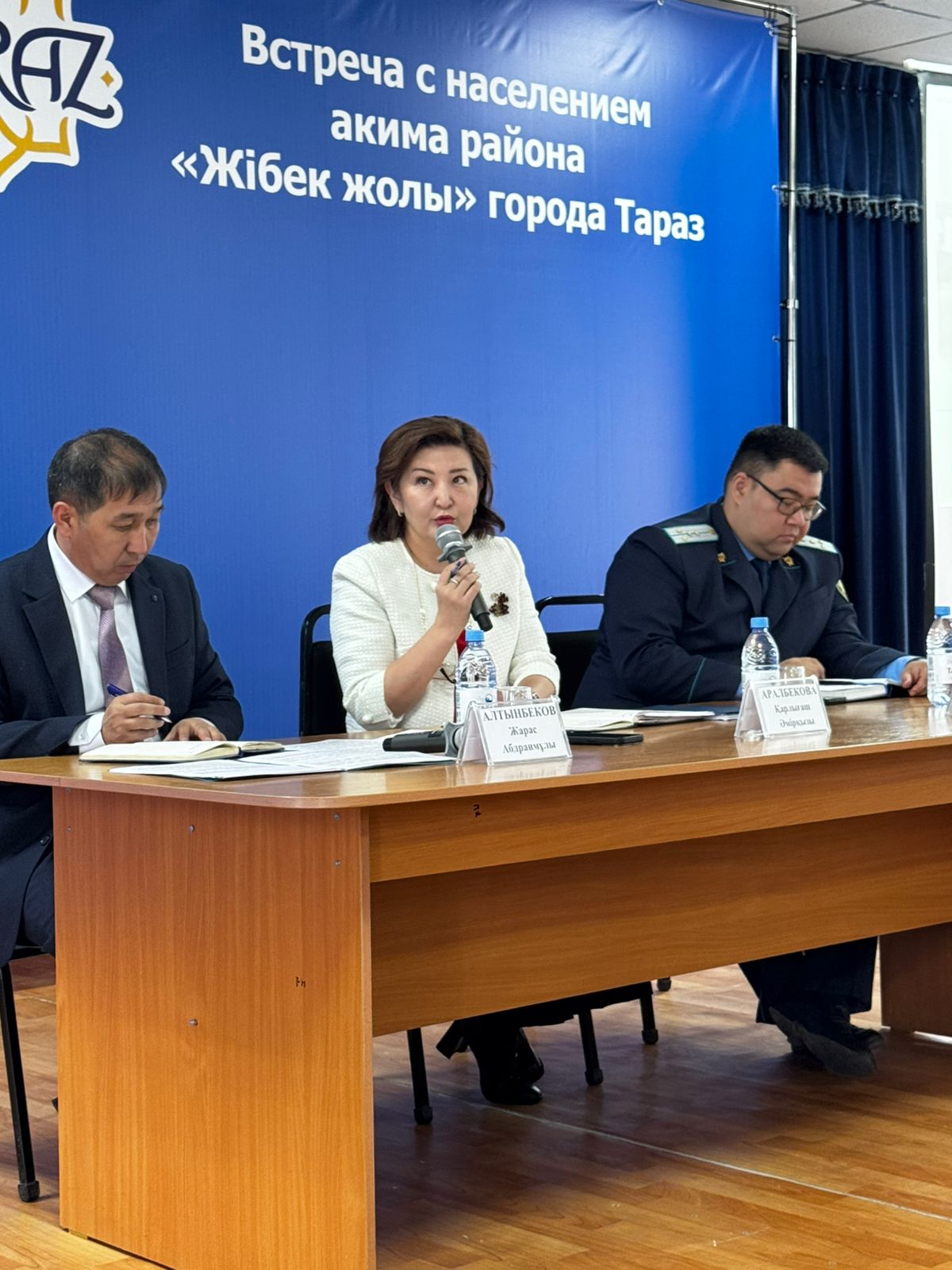 🔰Тараз қаласы Жібек жолы ауданының әкімі Қарлығаш Аралбекова №2  аумақтық округ тұрғындарымен кездесті.