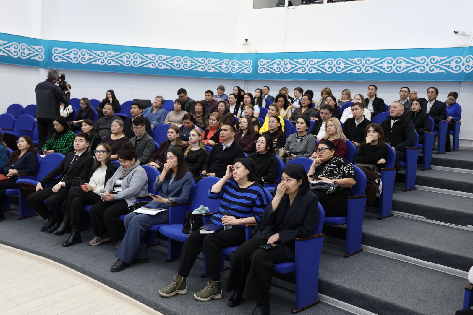 29 января 2026 года в городе Кокшетау состоялся семинар на тему «Порядок использования государственных символов», организованный Управлением внутренней политики Акмолинской области.