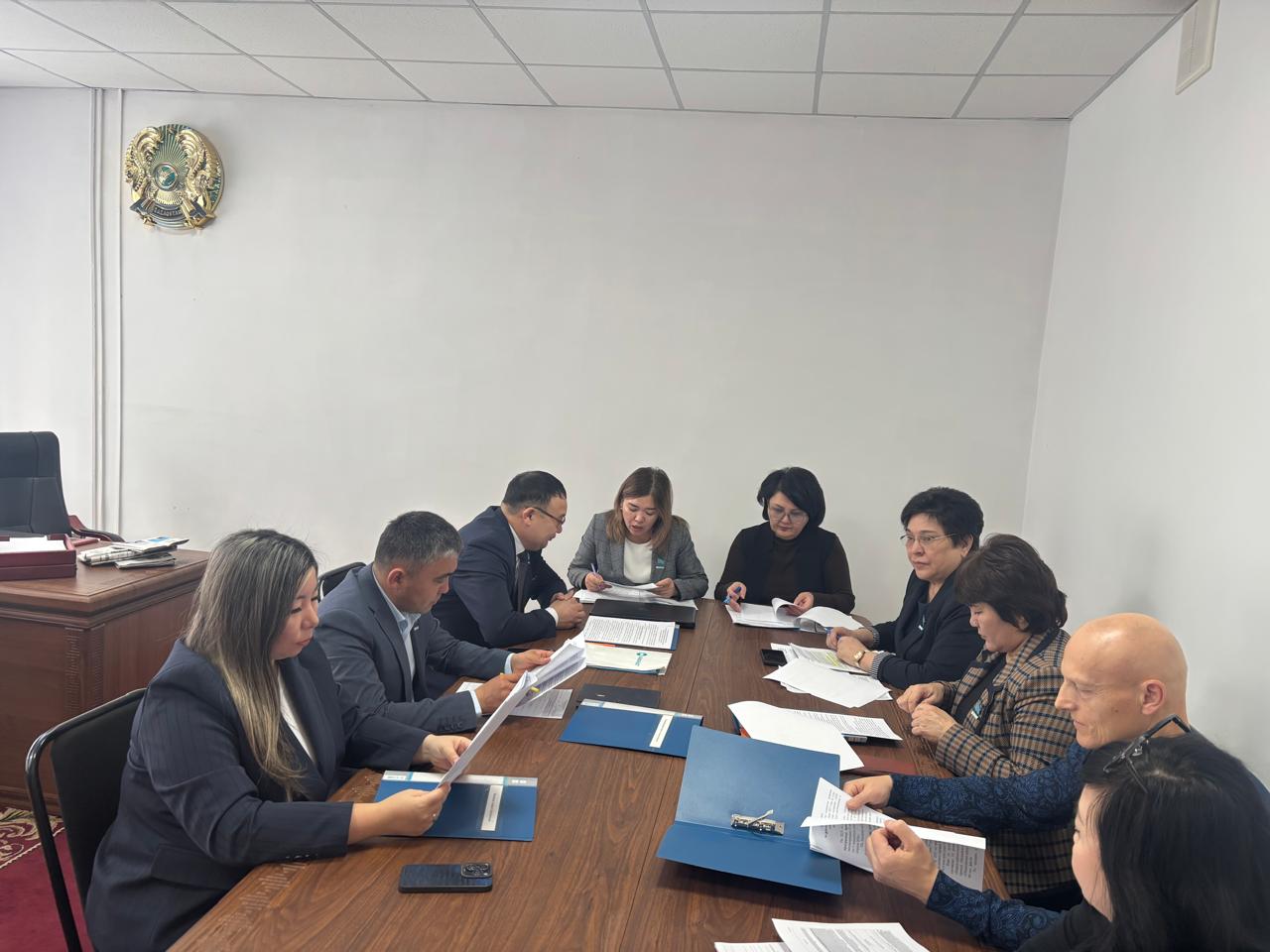 Жол картасының орындалу барысын талқылауға арналған фракцияның отырысы