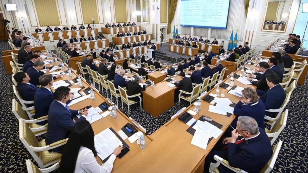 Қазақстанда жаңа Конституцияның жобасы таныстырылды