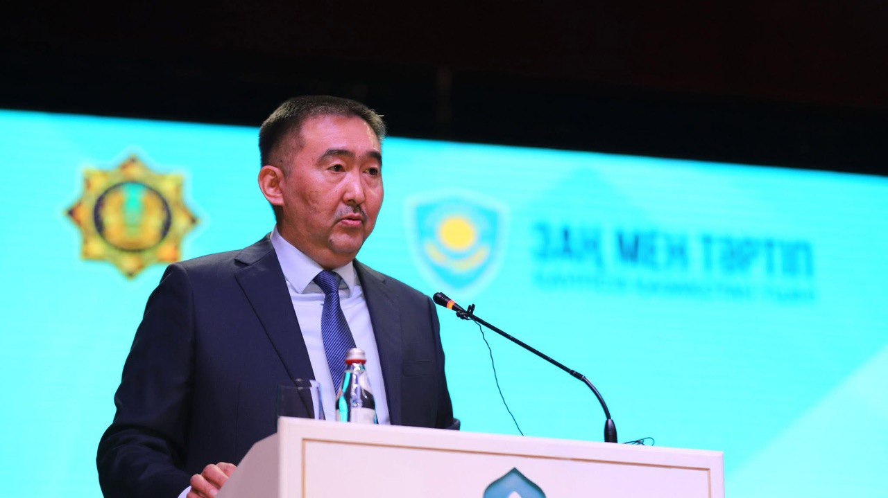 Түркістан облысының прокуроры “Саналы ұрпақ – болашақ кепілі” тақырыбында 600 студенттермен кездесті