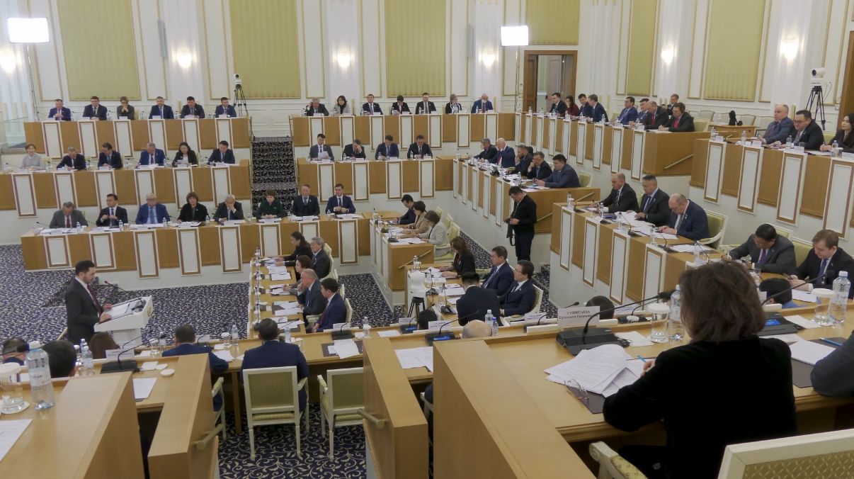 «Конституциялық реформа азаматтардың кеңінен талқылауға қатысуына және қоғамдық қолдауға сүйенеді» – ҚР Президенті жанындағы Стратегиялық зерттеулер институтының директоры Жандос Шаймарданов