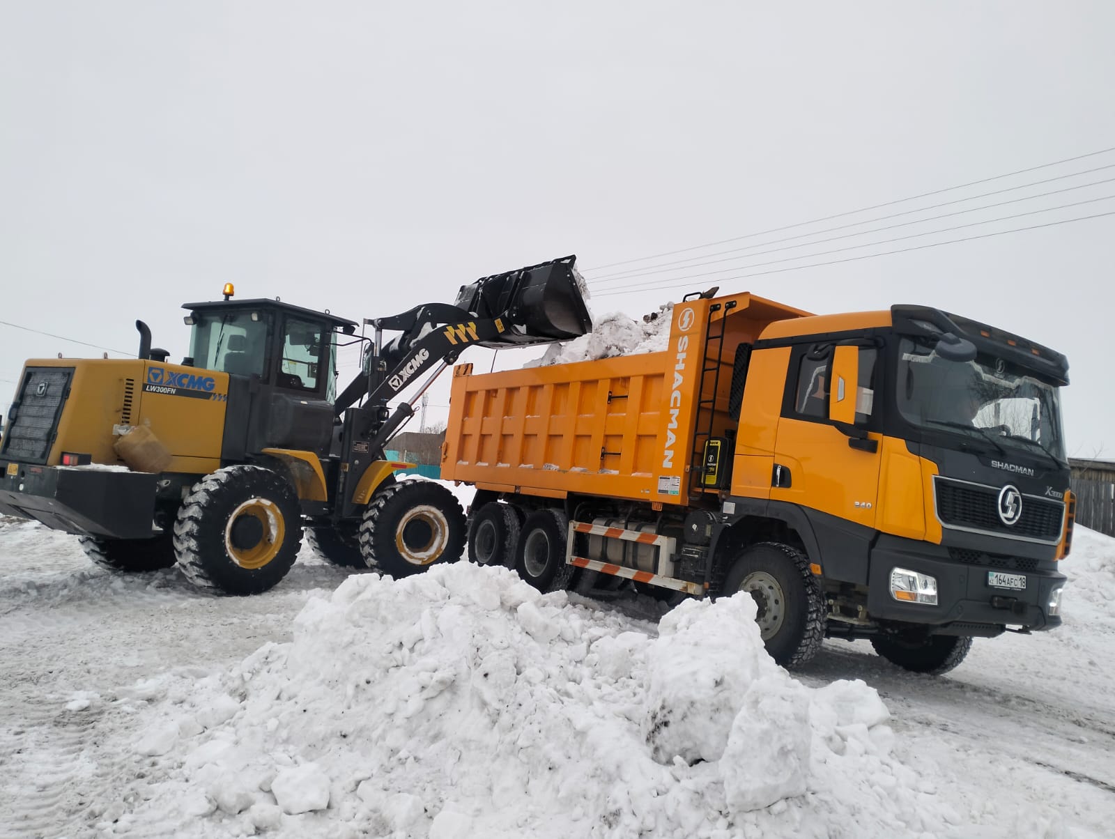 Су тасқынының алдын алу іс-шаралары аясында Баскөл ауылдық округінің Башкөл ауылы көшелерінде қар шығару жұмыстары жүргізілді.