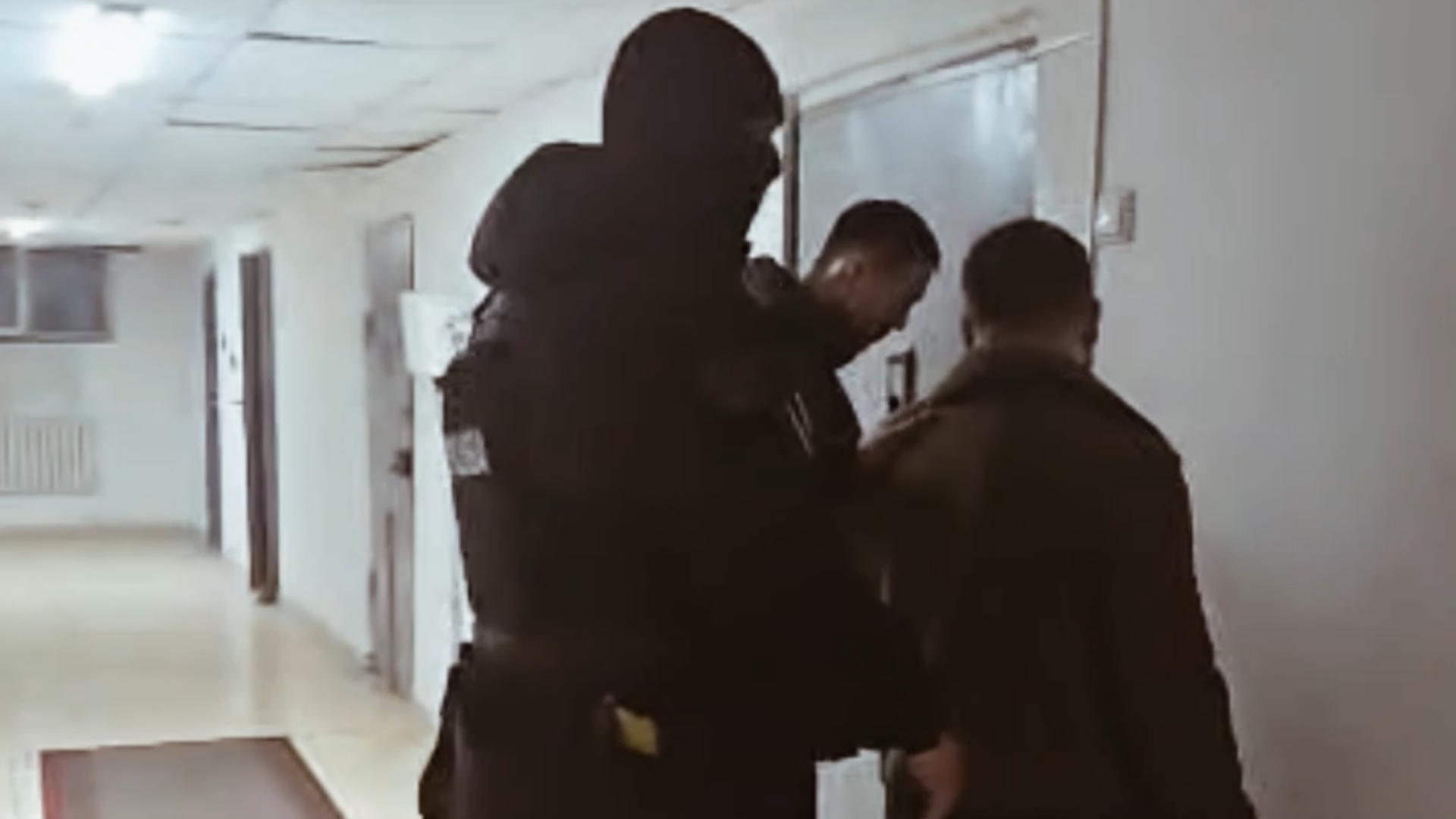 СОТРУДНИКИ УБОП В АЛМАТИНСКОЙ ОБЛАСТИ ЗАДЕРЖАЛИ ГРАЖДАНИНА СОСЕДНЕЙ РЕСПУБЛИКИ