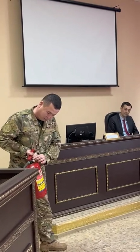 3 февраля 2026 года, Департаментом юстиции совместно представителями Департамента чрезвычайных ситуаций по Актюбинской области организован и проведен обучающий семинар для сотрудников Департамента на тему «Актуальные вопросы в сфере чрезвычайных снтуаций, соблюдение мер пожарной безопасности».