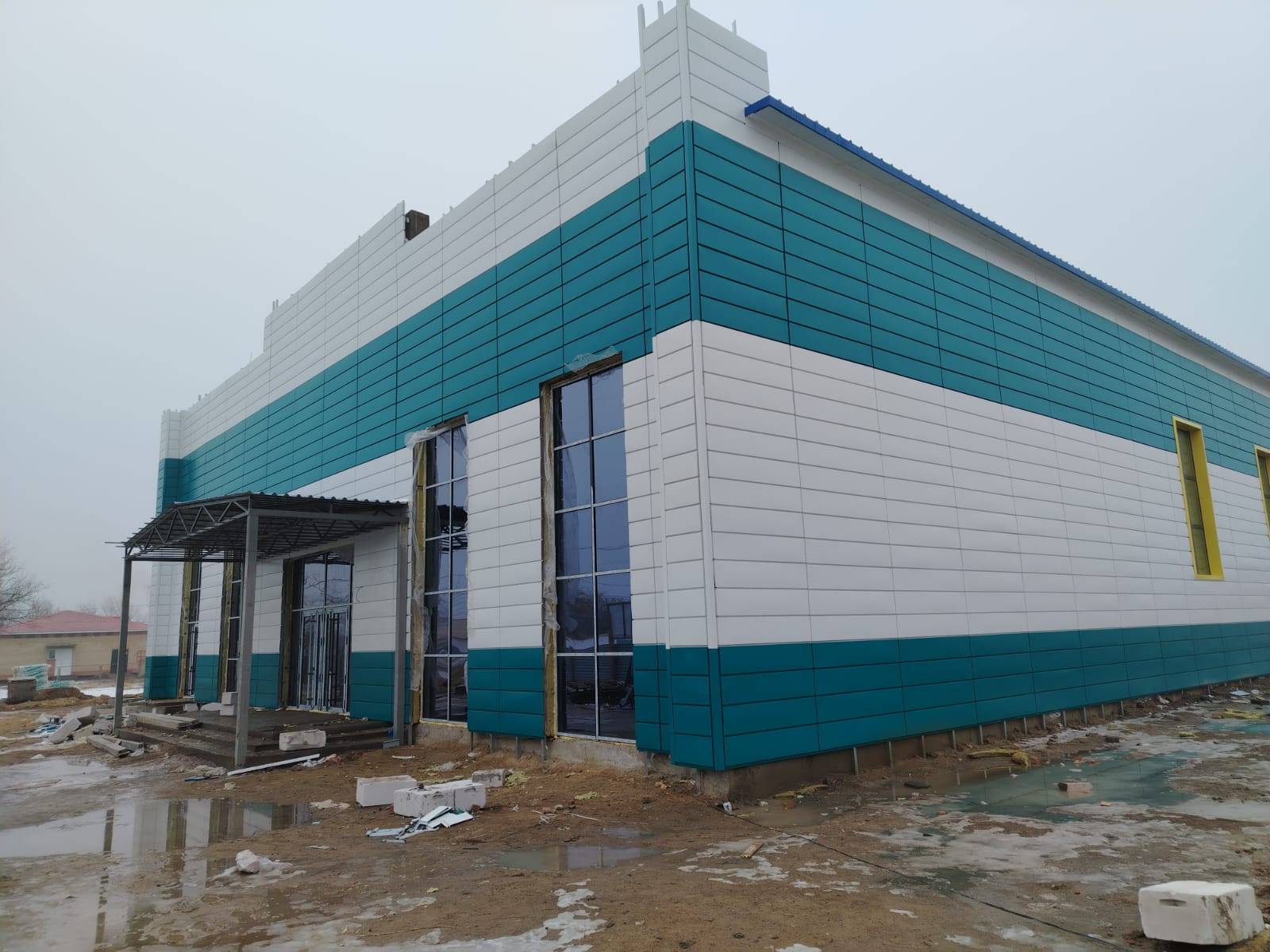 Ауылда спорт кешенінің құрылысы қарқынды жүргізілуде