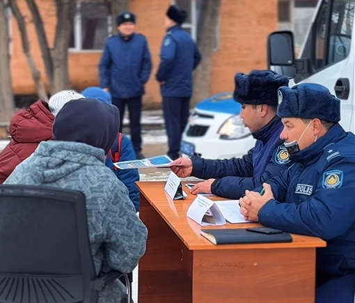 “Қауіпсіз аула” жедел-профилактикалық іс-шарасы аясында аулада қабылдау акциясы өткізілді
