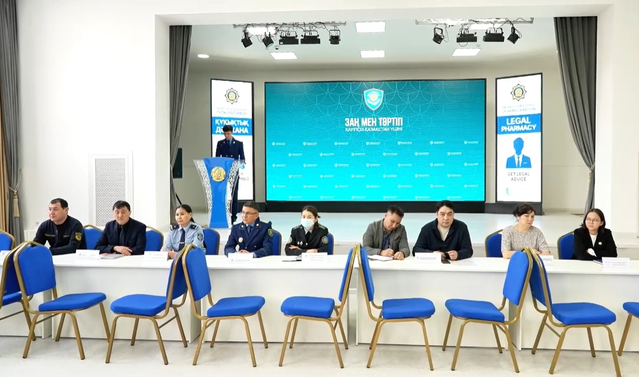 Ақмола полицейлері шетелдік студенттерге құқықтық кеңес берді