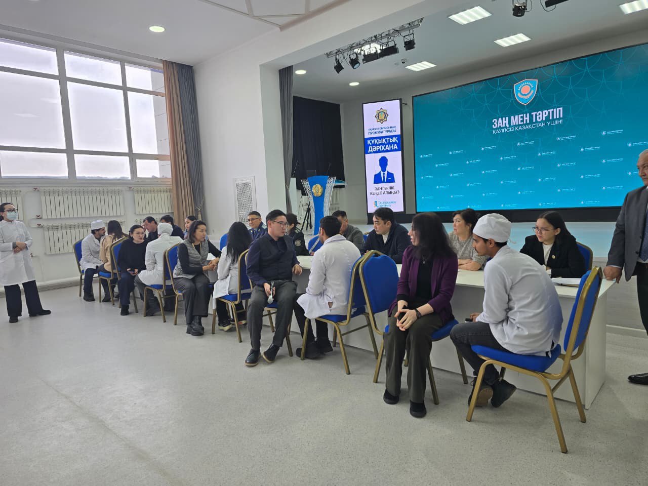 Көкшетауда шетелдік студенттерге арналған «Құқықтық дәріхана» акциясы өткізілді