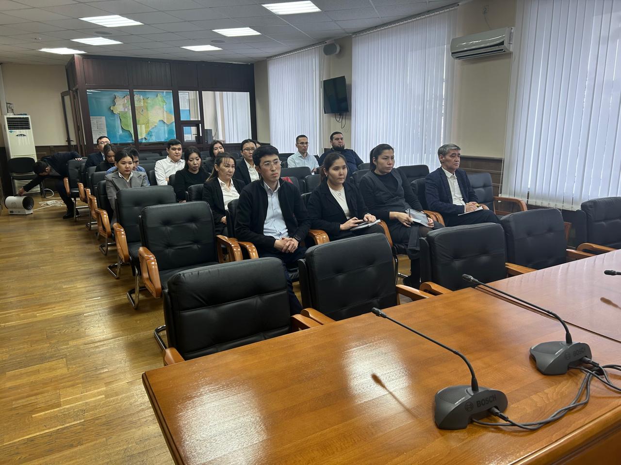 ⚜️ «Ақтөбе облысының құрылыс, сәулет және қала құрылысы басқармасы» ММ «Ақтөбе облысы әкімінің аппараты» ММ Әдеп жөніндегі уәкілі Р. М. Омарованың қатысуымен семинар-кеңес өтті.