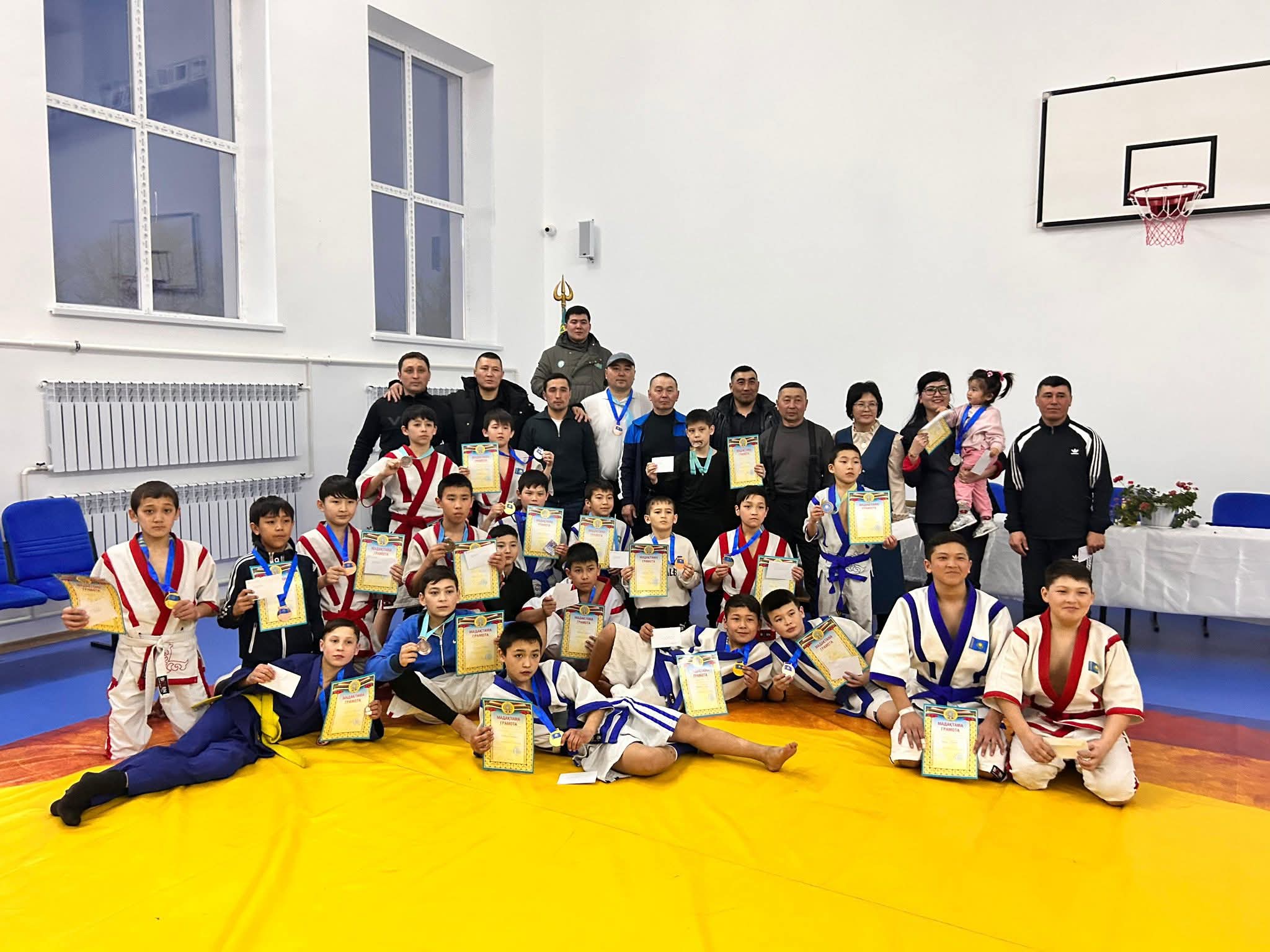 ҚАСЫМ АУЫЛЫНДА ЖАСӨСПІРІМДЕР АРАСЫНДА ҚАЗАҚ КҮРЕСІНЕН ЖАРЫС ӨТТІ!