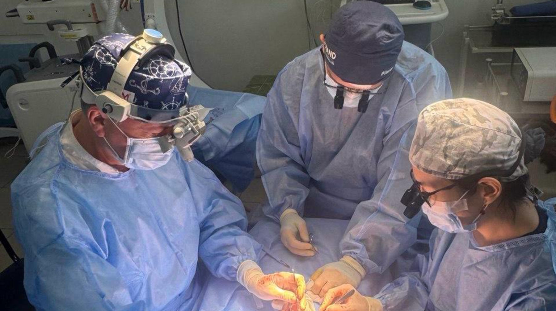 В Алматы проведена уникальная реконструктивная операция ребенку с последствиями глубокого ожога