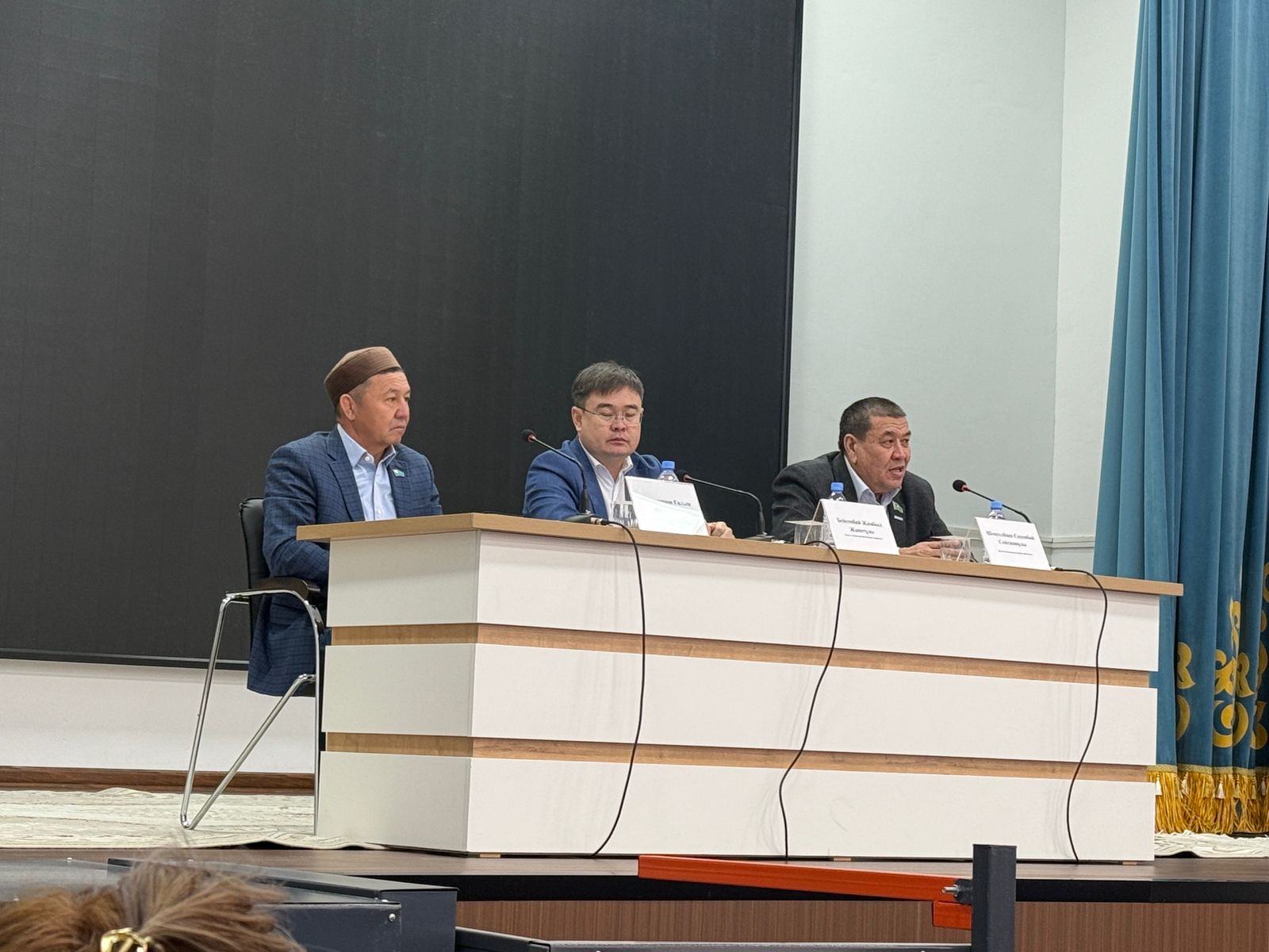 🔶 Жарлыөзек ауылдық округінде есеп беру кездесуі өтті