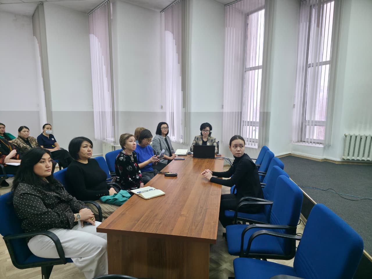 Қазақстан Республикасының жаңа Конституциясының жобасын талқылау жөнінде кеңеске қатысу туралы