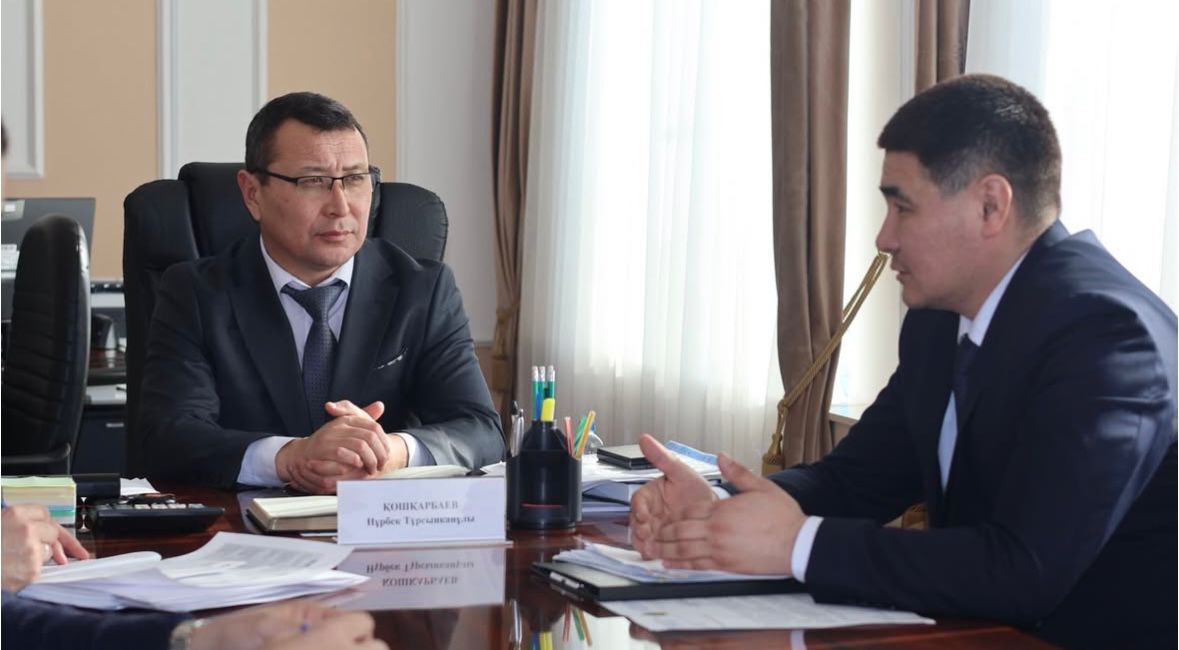 Аудан әкімі Мейіржан Бауыржанұлымен және Курманғалиев Жасұланмен кездесті.