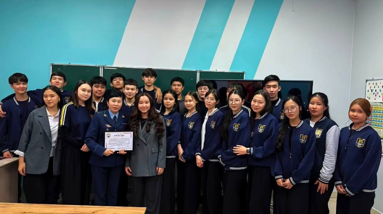 🔰Абай облысында полицейлер терроризм мен экстремизмге қарсы қауіпсіздік сабағын өткізді