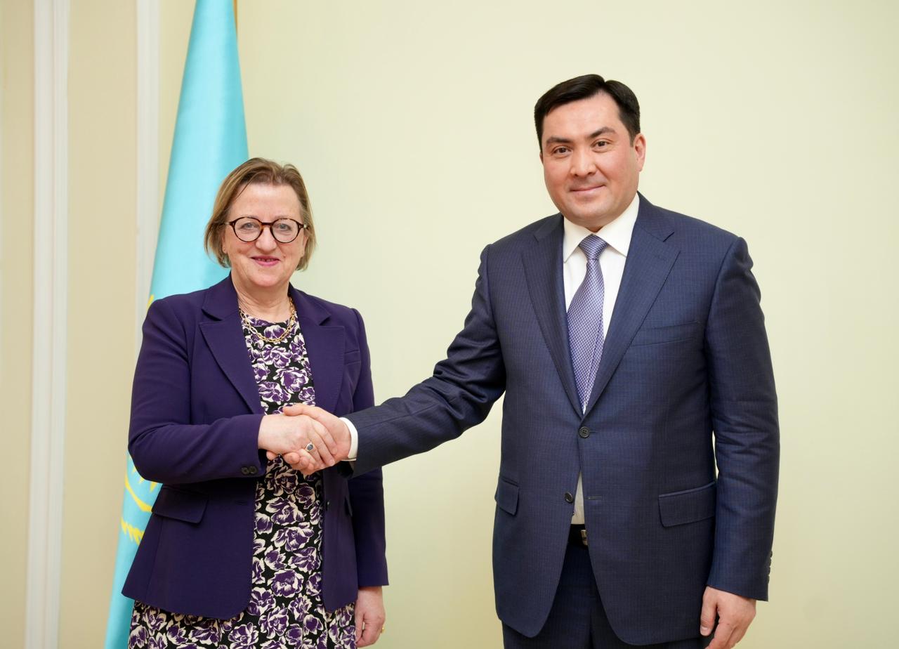 Глава Минэнерго и посол Британии наметили план развития «умных сетей» и водородных проектов