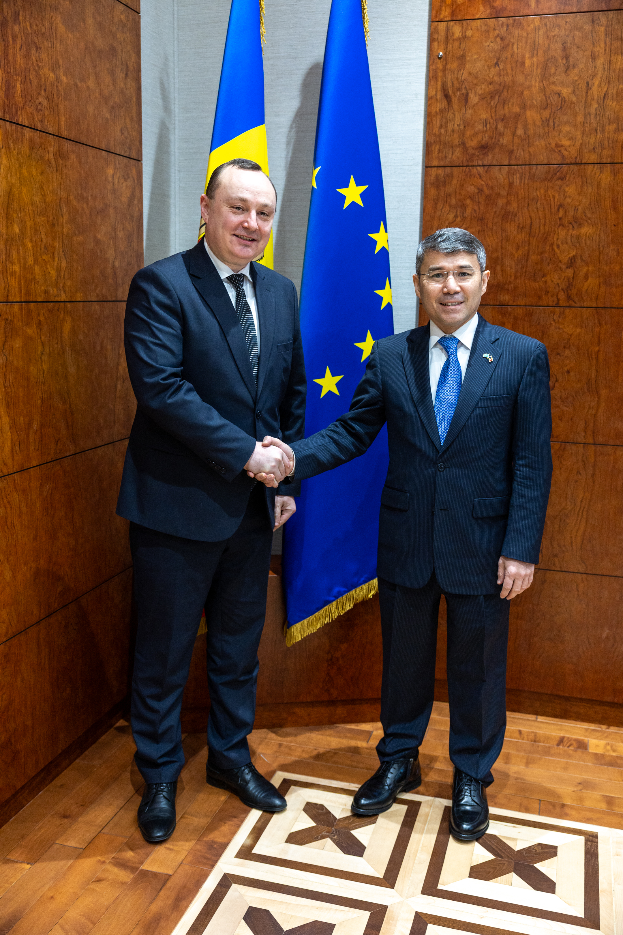 Қазақстан Елшісі Молдова Республикасы Парламенті Төрағасының орынбасарымен кездесті