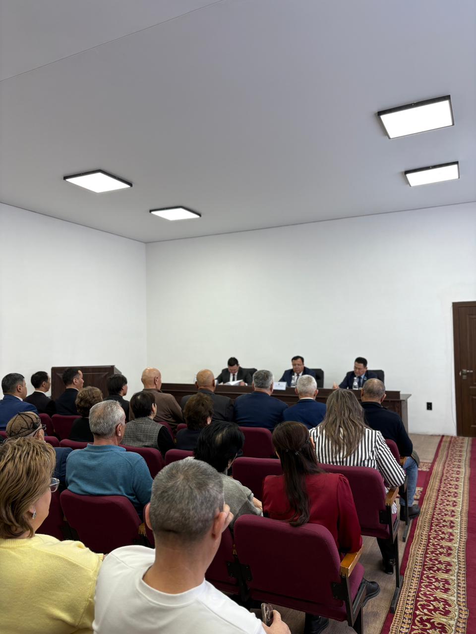 Іле аудандық мәслихатының ұйымдастырумен Ащыбұлақ ауылдық округінің жергілікті қоғамдастық мүшелерімен кездесу өтті.