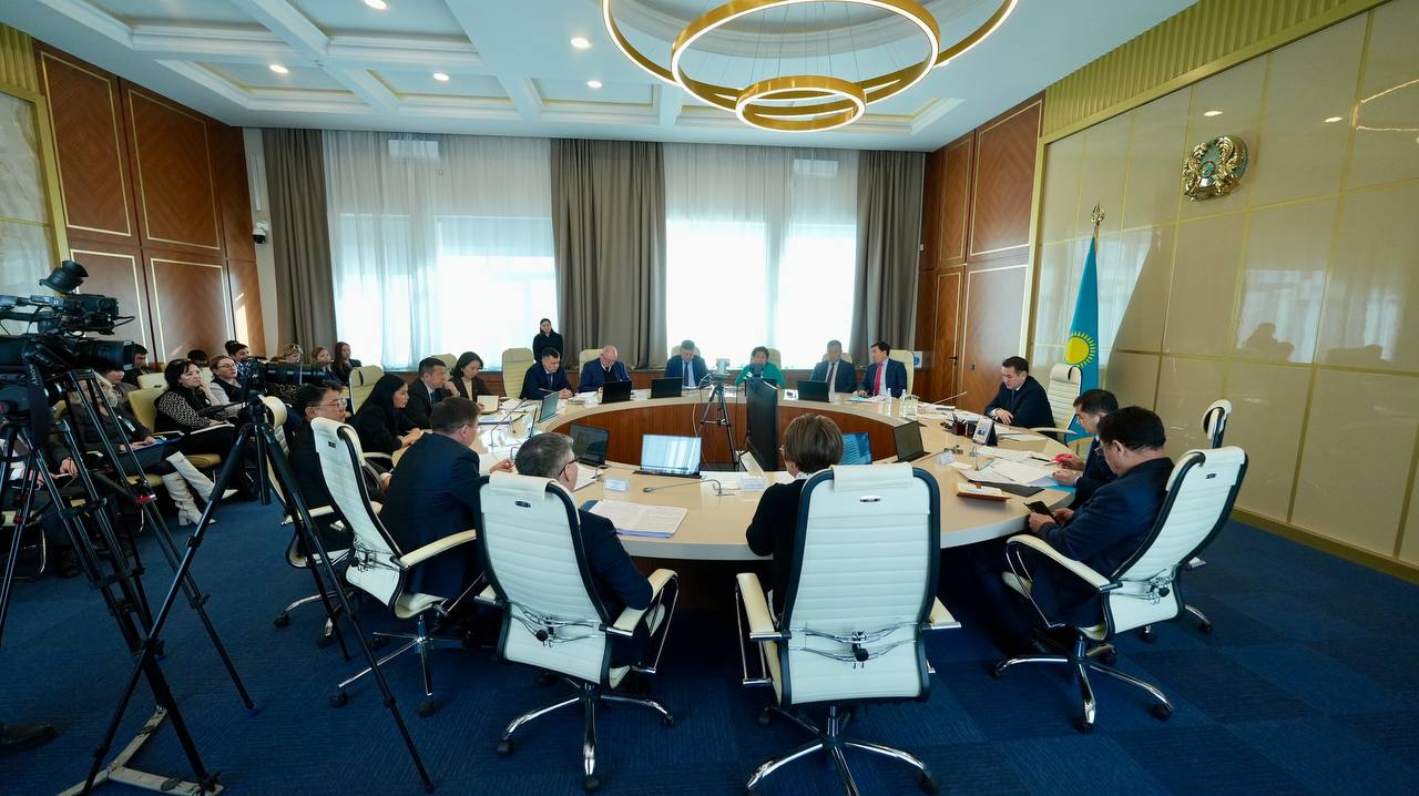 Правительству представлен отчёт о реализации социальных и гуманитарных проектов Восточно-Казахстанской области