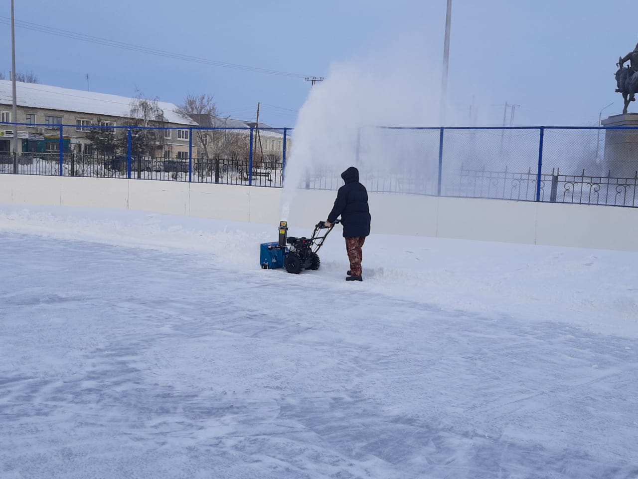 Аумақтарды қардан тазарту