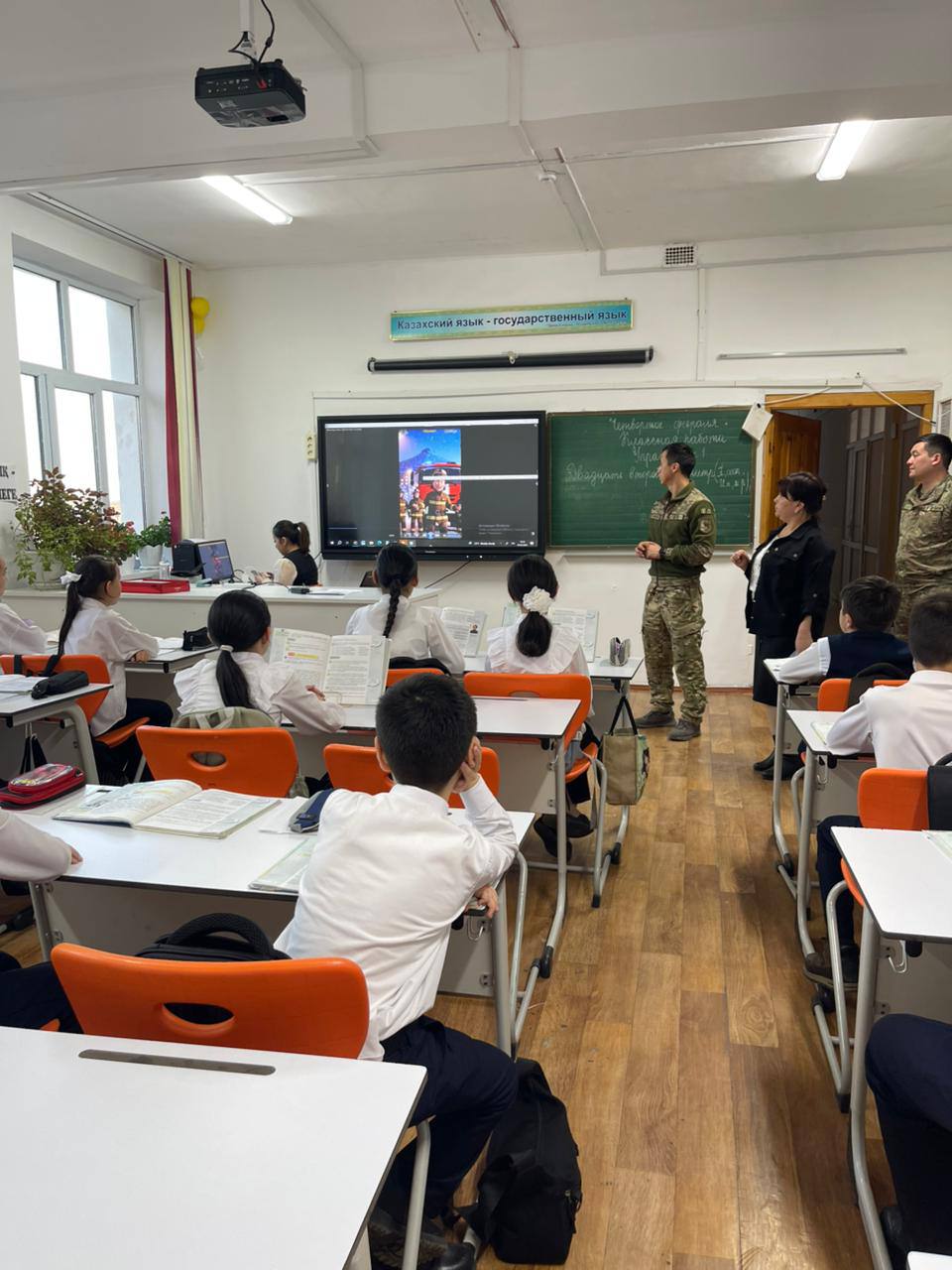 Жамбыл ауданында мектеп оқушыларымен ашық сабақтар өткізілді