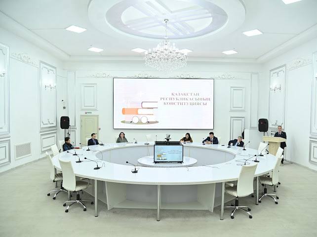 Конституциялық реформа: қоғамдық диалог және Президенттің жаңа бастамалары