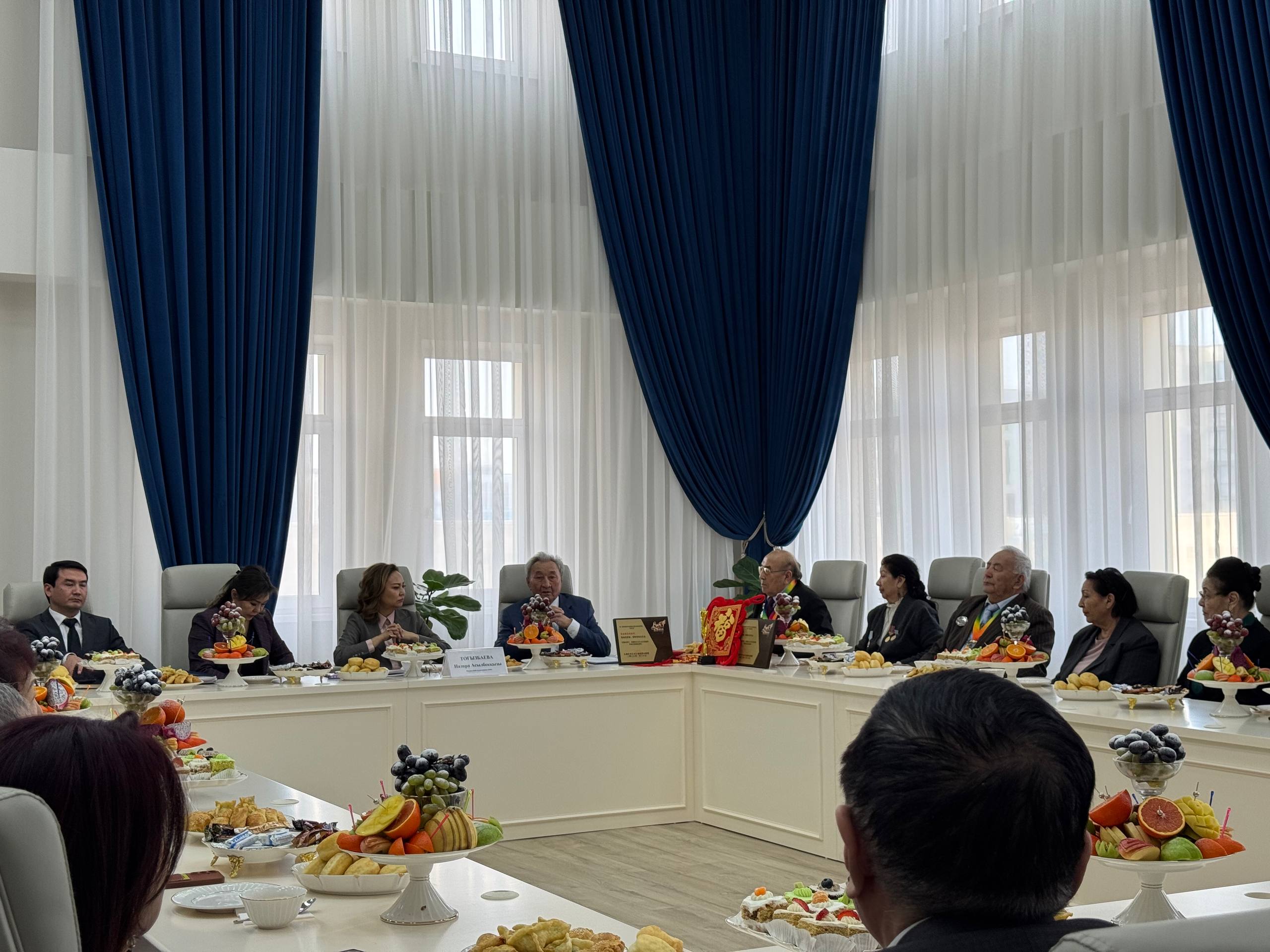 Наурызбай ауданының «Арай» ансамблі халықаралық фестивальде Гран-при жеңіп алды !!!