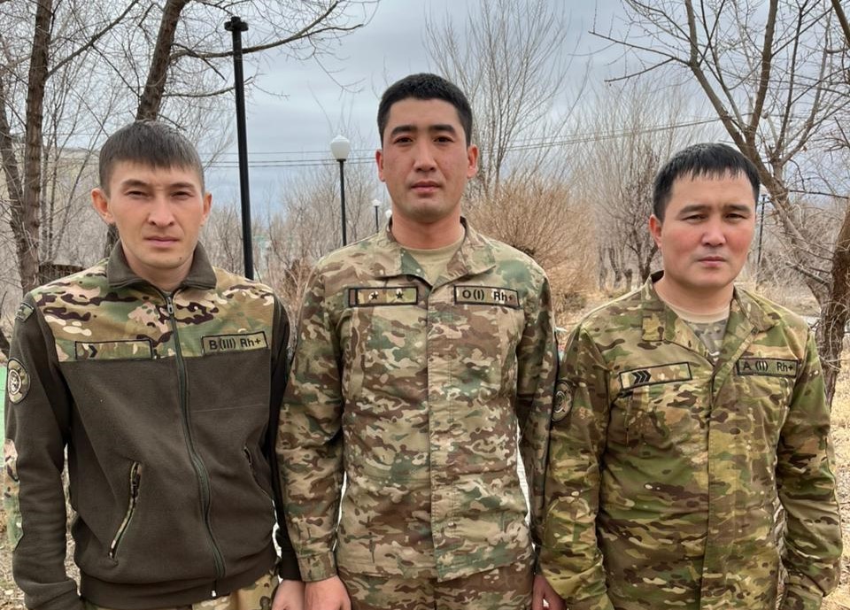 Ұлттық ұлан әскери қызметшілері Заречный шағынауданындағы өрт кезінде тұрғындарды эвакуациялады