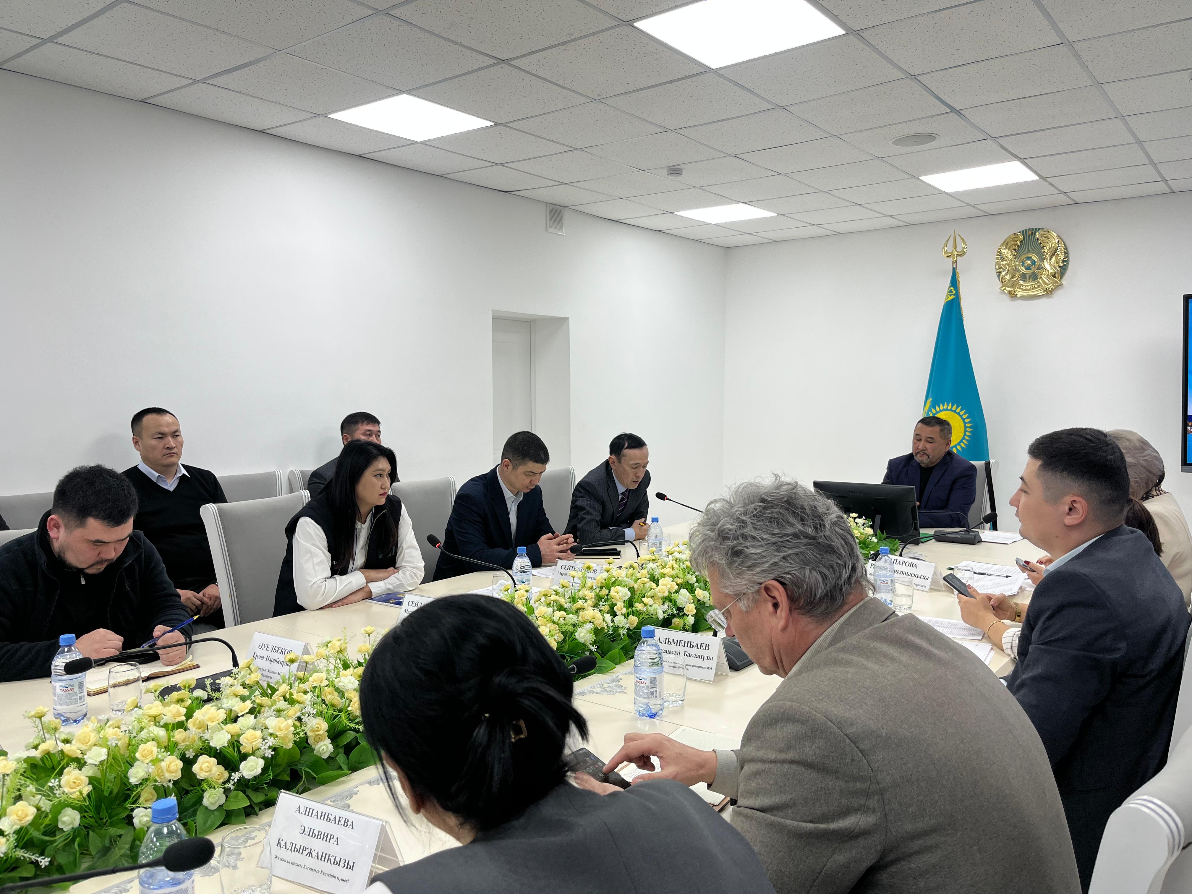 ТҰРАҚТЫ КОМИССИЯ ОТЫРЫСЫ ӨТТІ