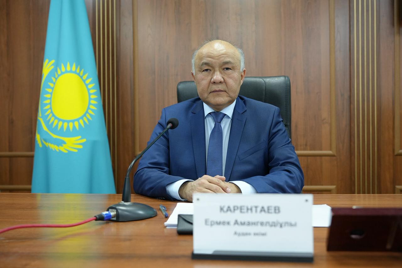 Мойынқұм ауданында мектеп директорларына Конституция жобасы түсіндірілді