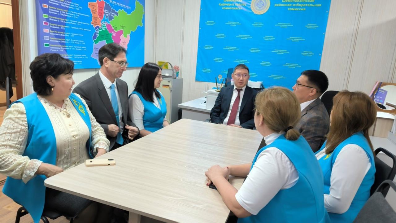 Шемонаиха ауданының аумақтық сайлау комиссиясының ауданның жергілікті атқарушы органдарымен бірлескен кезекті отырысы