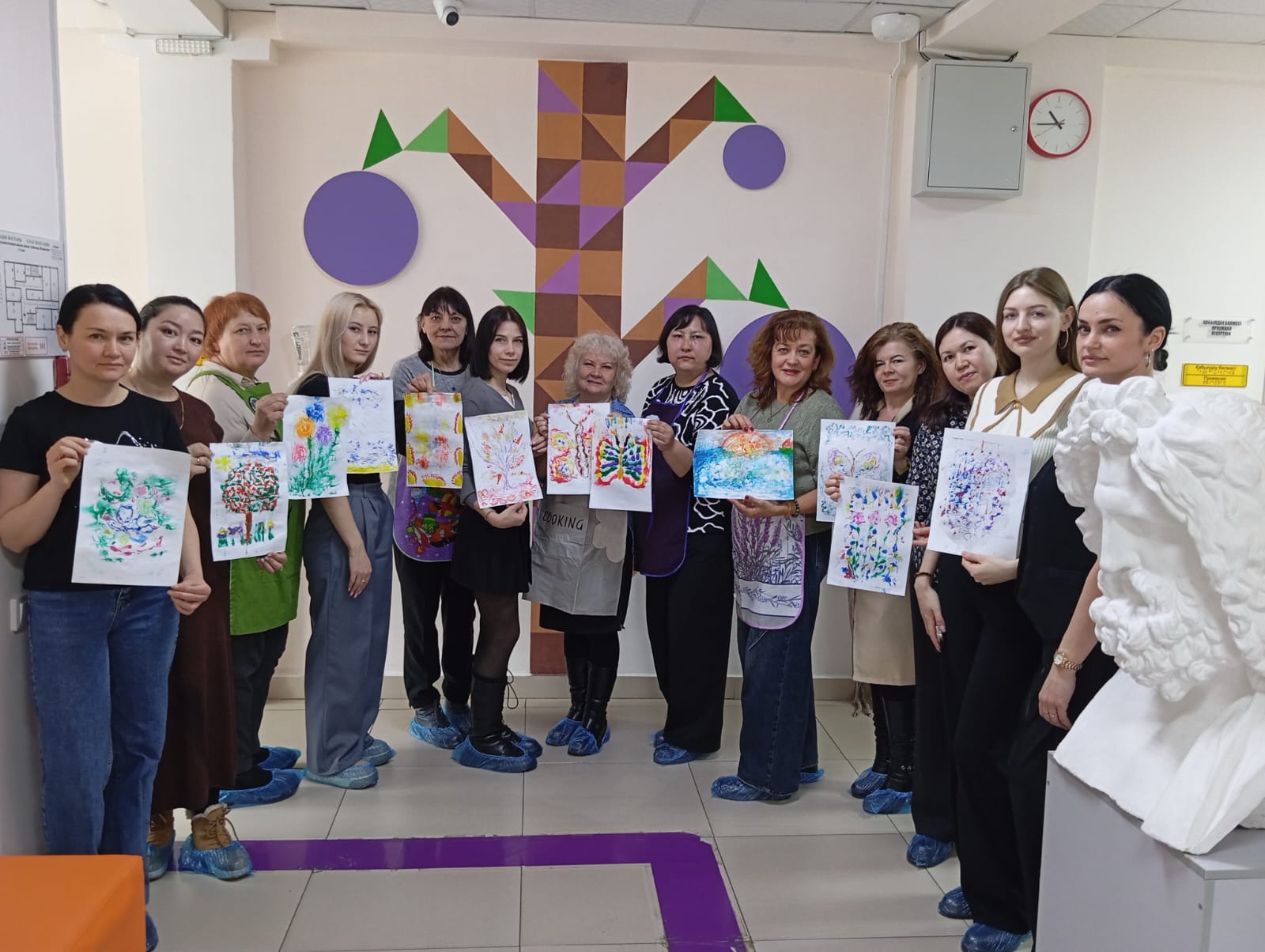 2026 жылғы 5 ақпанда білім беру ұйымдарының педагог-психологтары үшін эмоциялық шаршаудан және кәсіби күйзелісті алдын алуға бағытталған шығармашылық тренинг өткізілді.