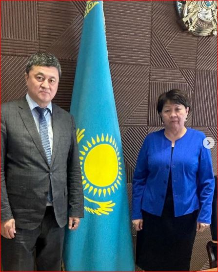 Атырау облысы Әділет департаментінің қызметкерлері Қазақстан Республикасындағы Адам құқықтары жөніндегі Атырау облысы бойынша уәкіл Амангелді Абдоловпен кездесу өткізді