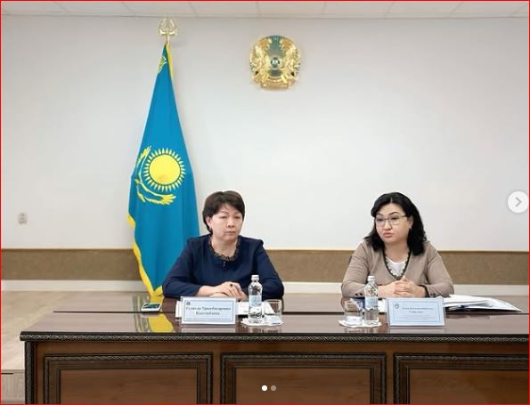 Атырау облысы бойынша Мемлекеттік кірістер департаментінің жалпыға бірдей декларациялау бөлімінің басшысының міндетін атқарушы Б.Қ. Сибатованың қатысуымен Департамент қызметкерлері үшін түсіндіру жұмыстары жүргізілді