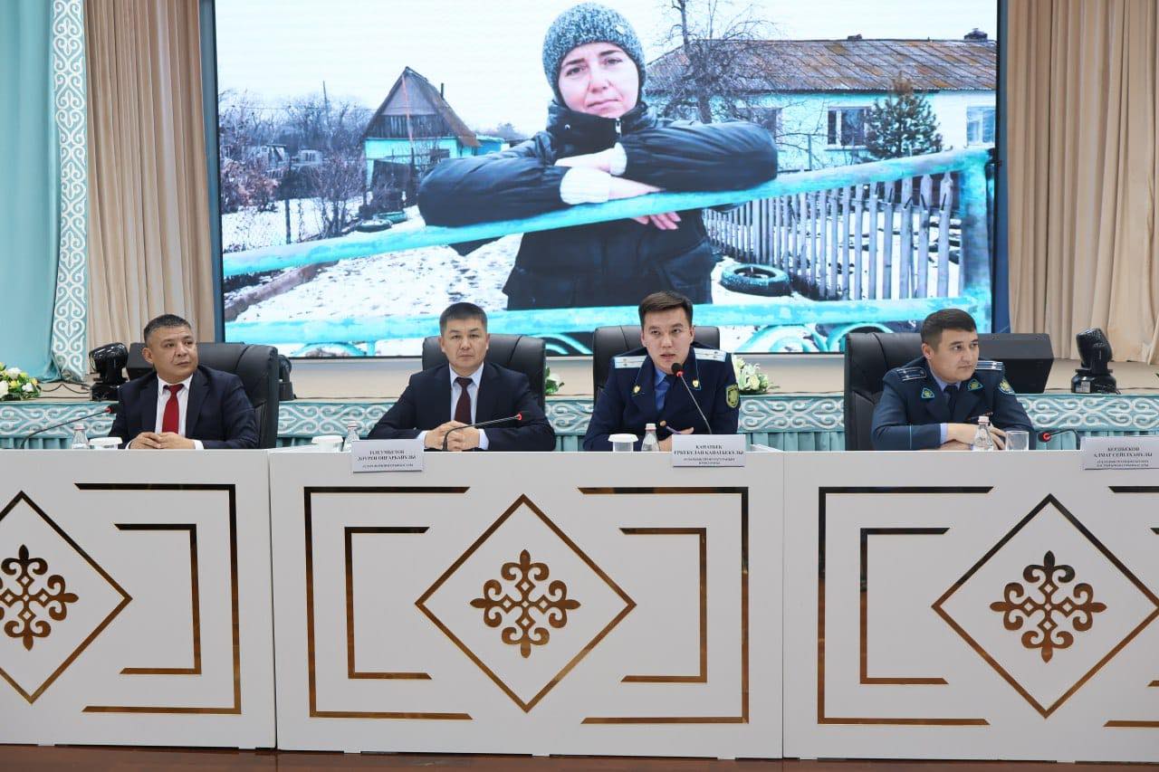 Вопросы несовершеннолетних не выходят из повестки дня