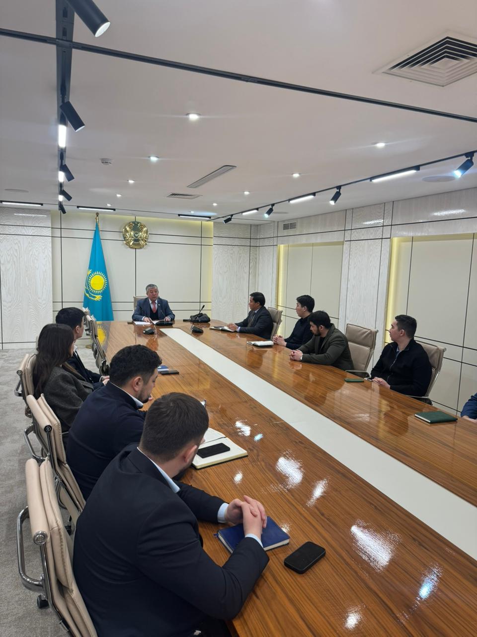 Астана қаласының «Коммуналдық шаруашылық басқармасы» ММ базасында дөңгелек үстел өткізілді «Конституциялық реформа: қоғамдық диалог және Президенттің жаңа бастамалары» тақырыбында.