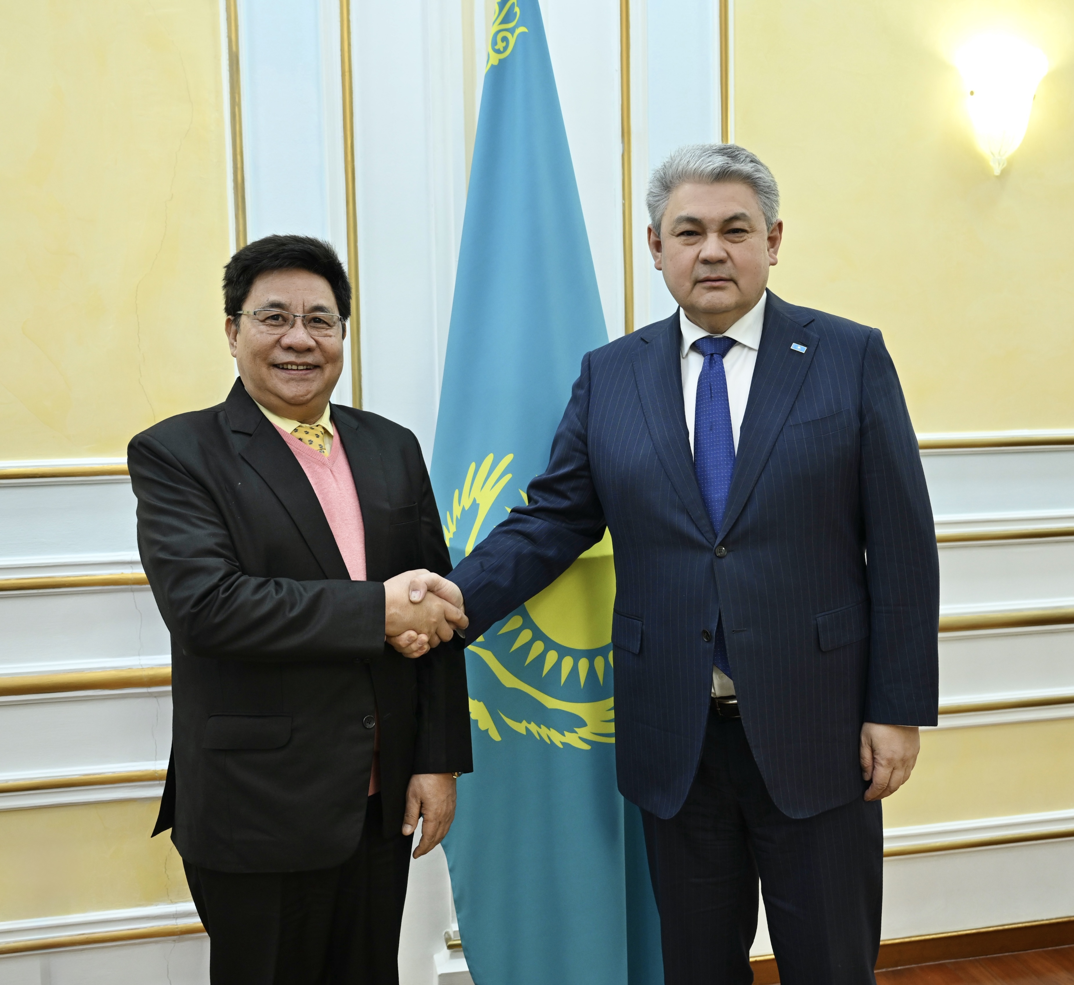 Қазақстан мен Үндістан стратегиялық серіктестікті нығайту перспективаларын талқылады