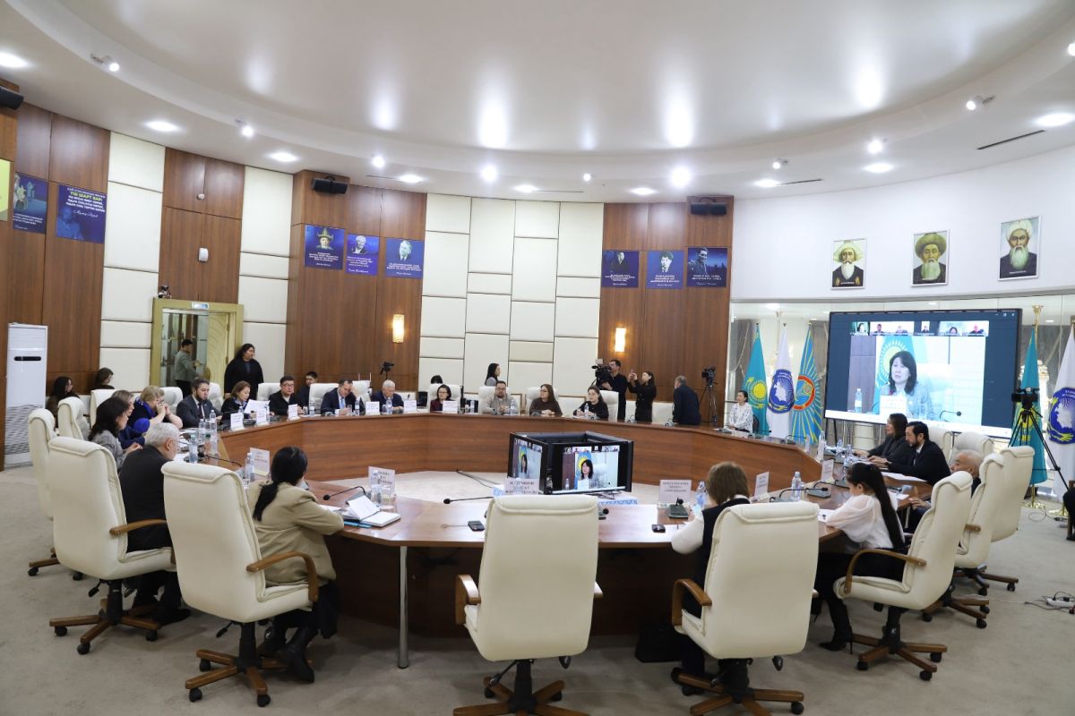 Члены Научно-экспертного совета АНК поддержали проект новой Конституции