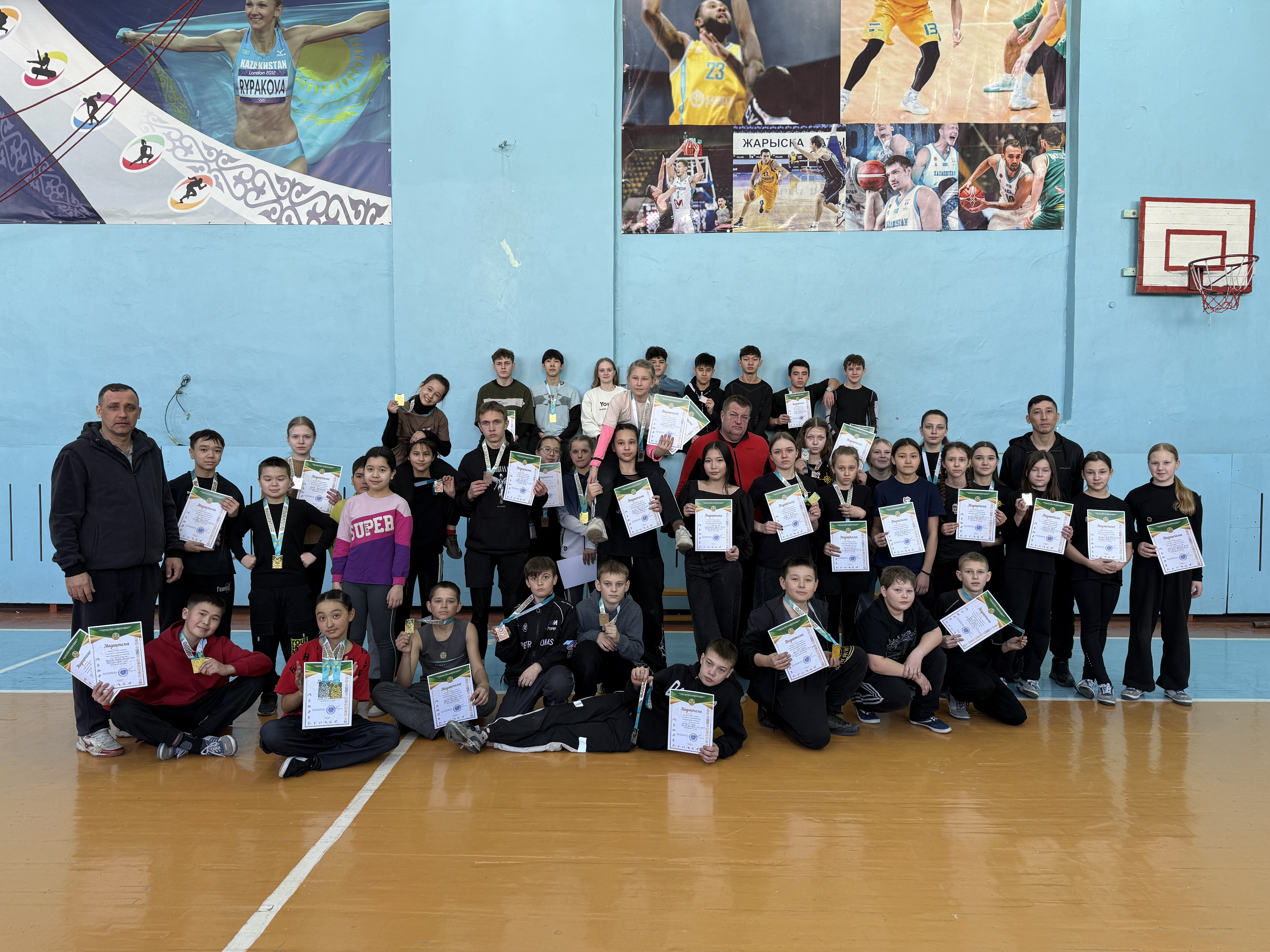 В городе Семей в закрытом комплексе прошло первенство города по туристскому многоборью.